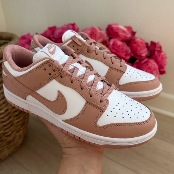 Nike Womans dunk low 8.5 white rose whisper nude